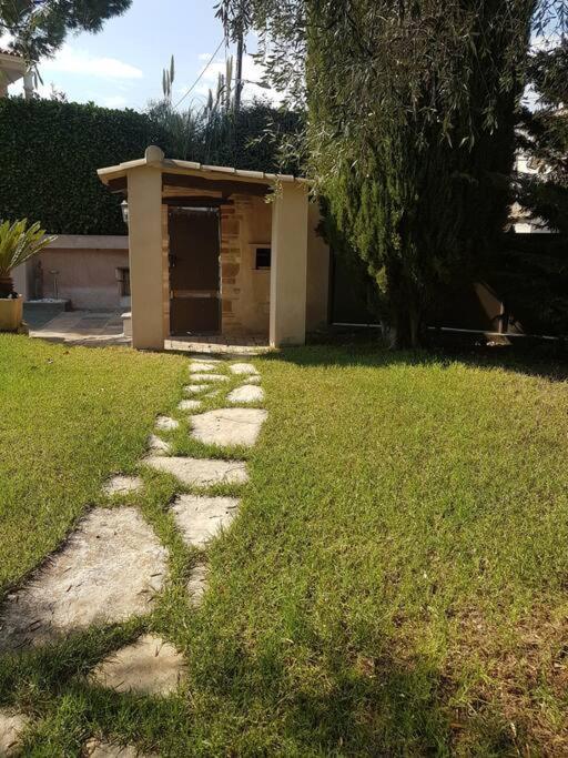 Elegant-cosy 2p55m2 Dans Bas De Provencale ! *